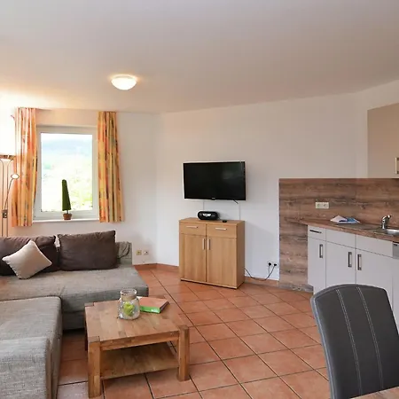 Modernes In Mit Balkon, Cleaning Included *