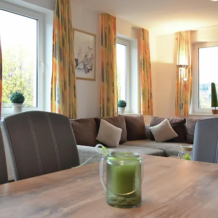 Modernes In Mit Balkon, Cleaning Included